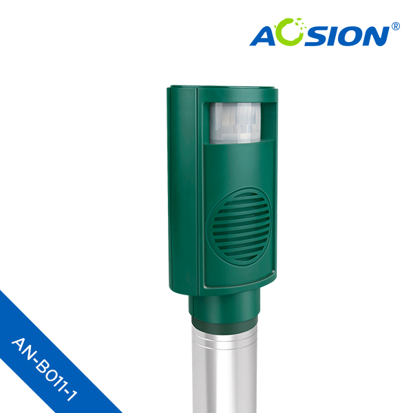 AOSION® Outdoor Battery Powered Ultrasonic Bird Repeller With PIR Sensor AN-B011-1
